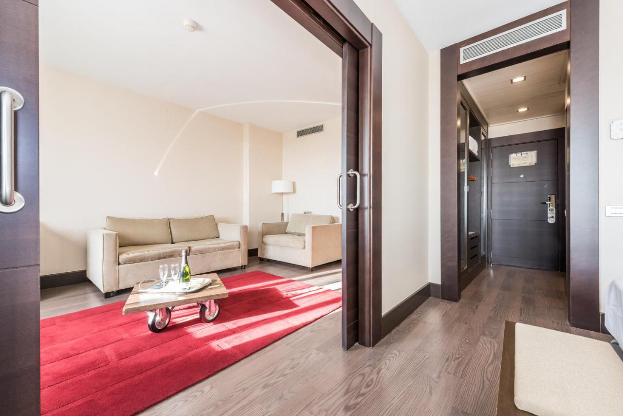 Hotel Mercader Madrid Exterior photo